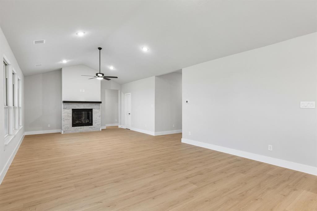 Ellis Ranch Estates - Residential
