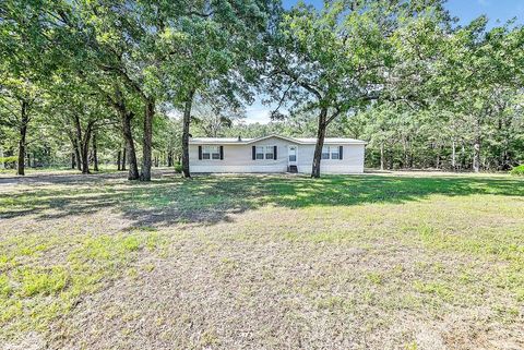 A home in Mabank