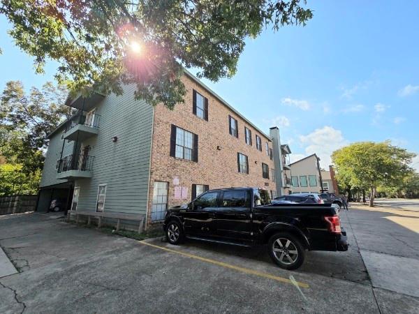 5620 Live Oak Street 106