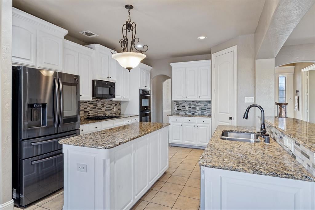6631 Crestmoor Lane