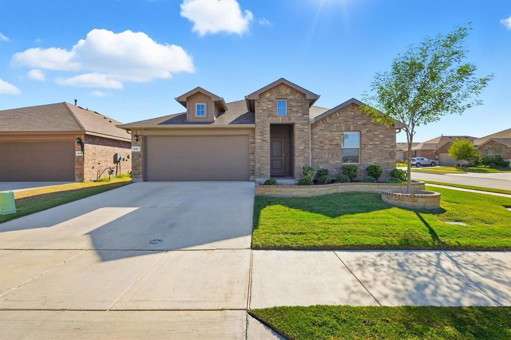 633 Captree Lane