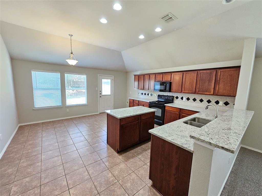 Mira Lagos F 1a - Residential Lease