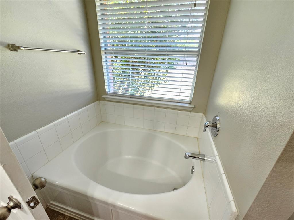 Mira Lagos F 1a - Residential Lease