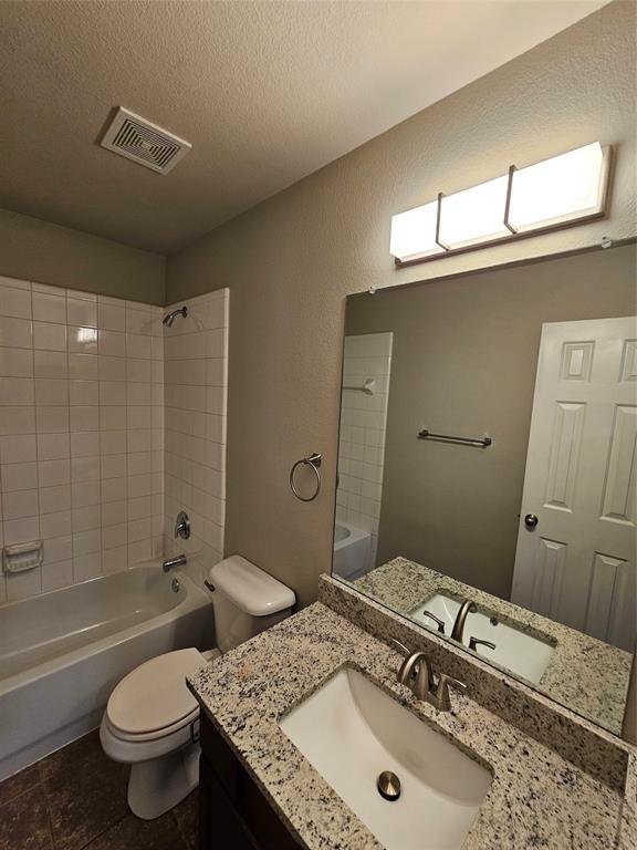 Mira Lagos F 1a - Residential Lease