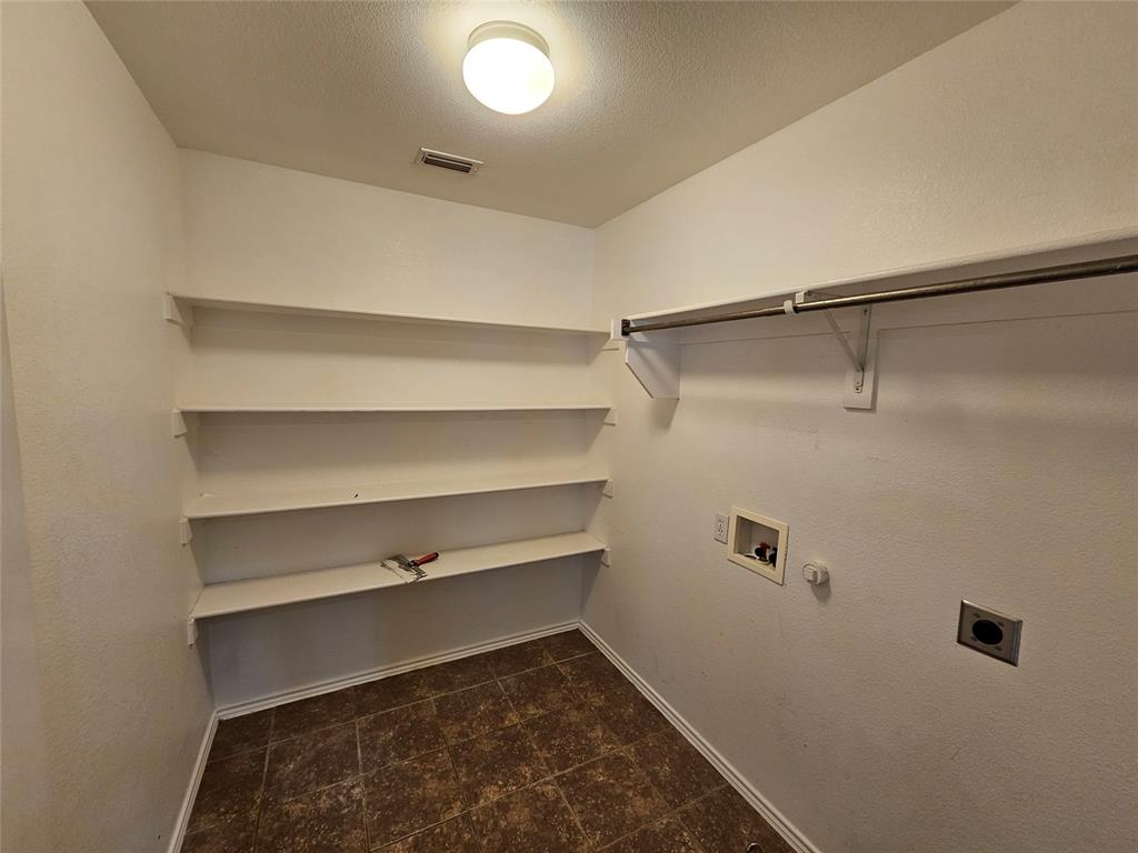 Mira Lagos F 1a - Residential Lease