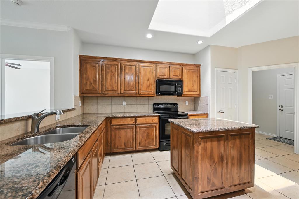 Denton, Texas 76226, United States, 3 Bedrooms Bedrooms, ,2 BathroomsBathrooms,Residential,Active,164752