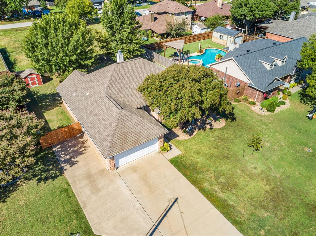 511 Oak Crest Street