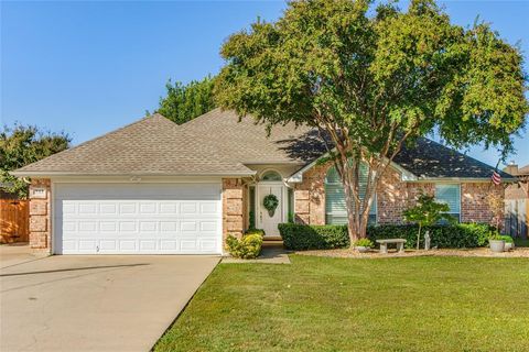 511 Oak Crest Street Lake Dallas TX 75065