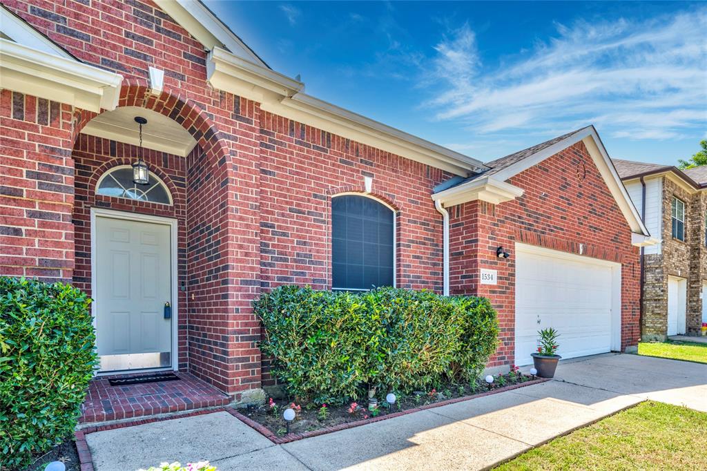1534 Vista Ridge Drive