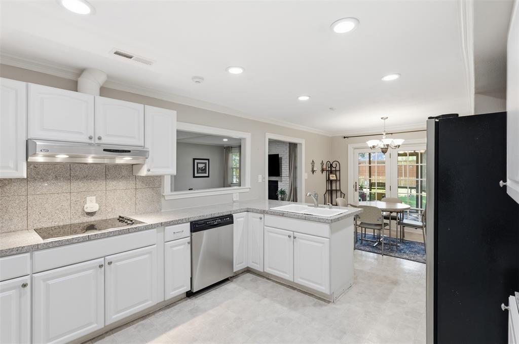 7806 Woodstone Lane