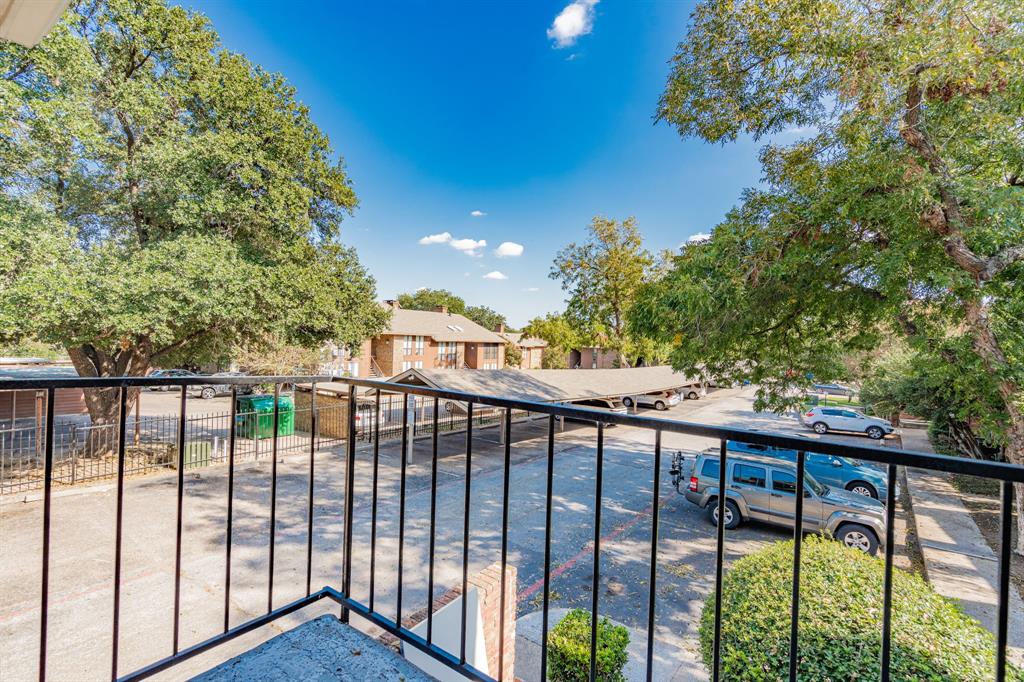 HOLLY PARK CONDOS - Residential