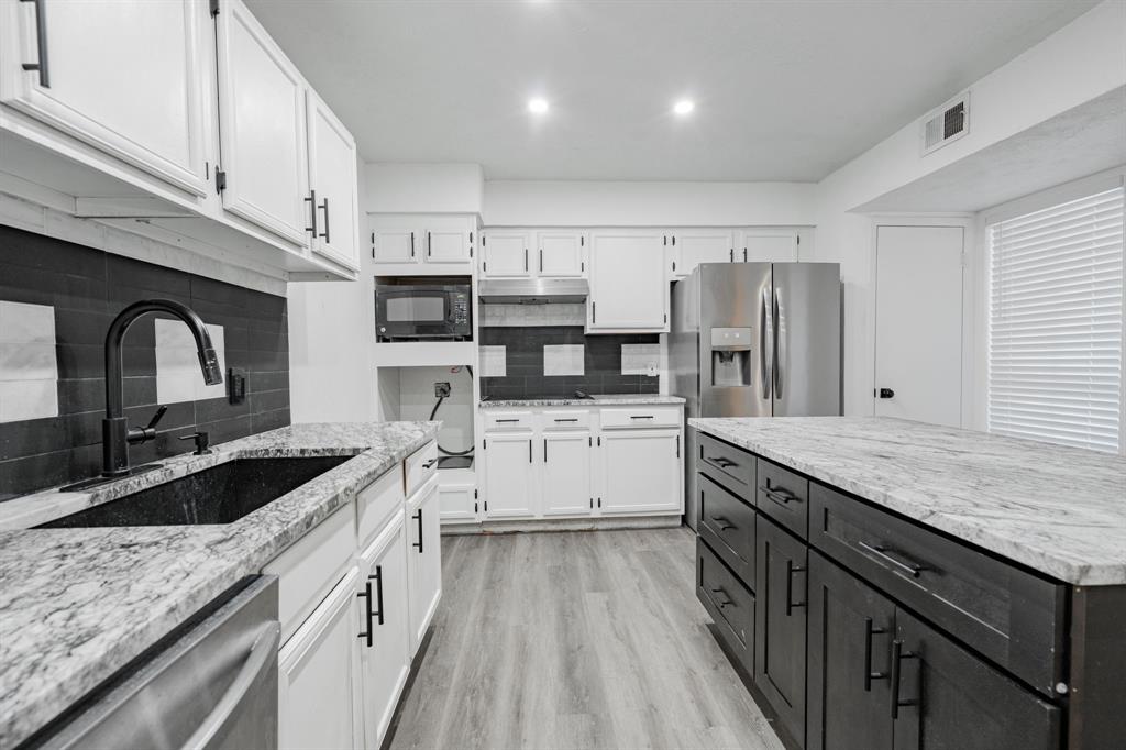 HOLLY PARK CONDOS - Residential