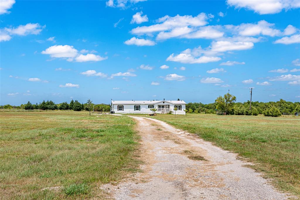 Photo 4 of 27 of 5706 County Road 1120 mobile home