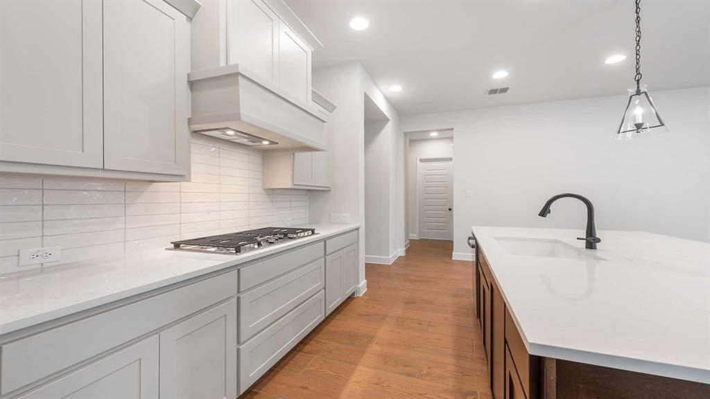 2832 Buckinghom Lane