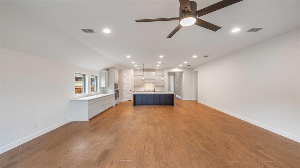 2832 Buckinghom Lane