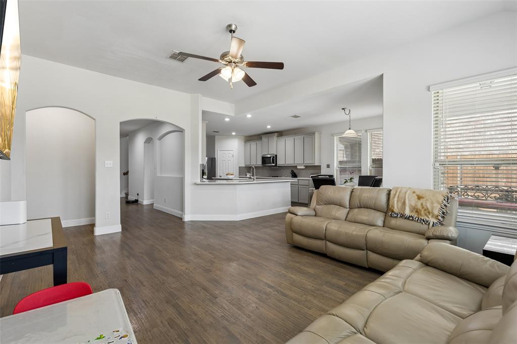 1304 Mountain View Lane