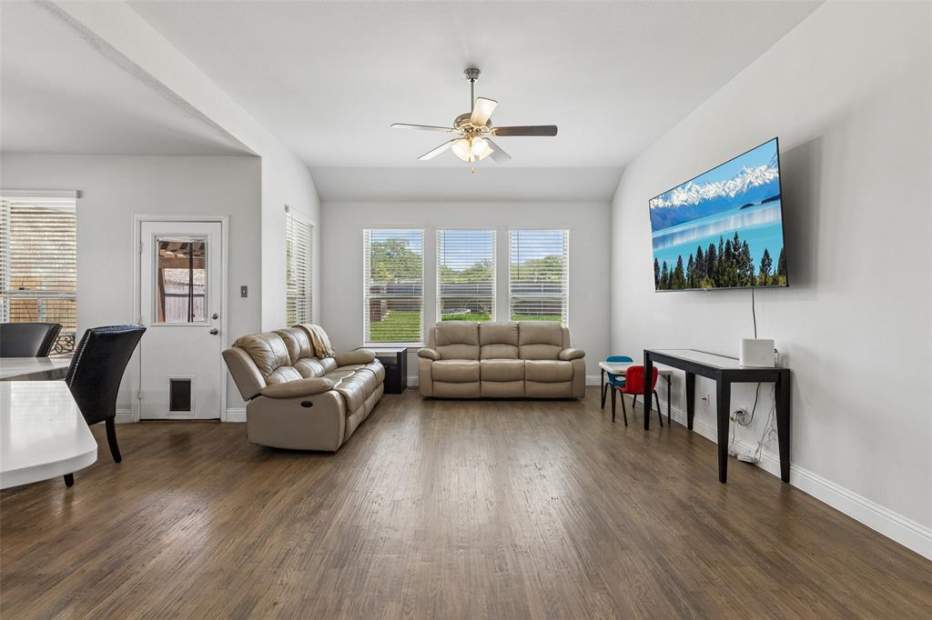 1304 Mountain View Lane