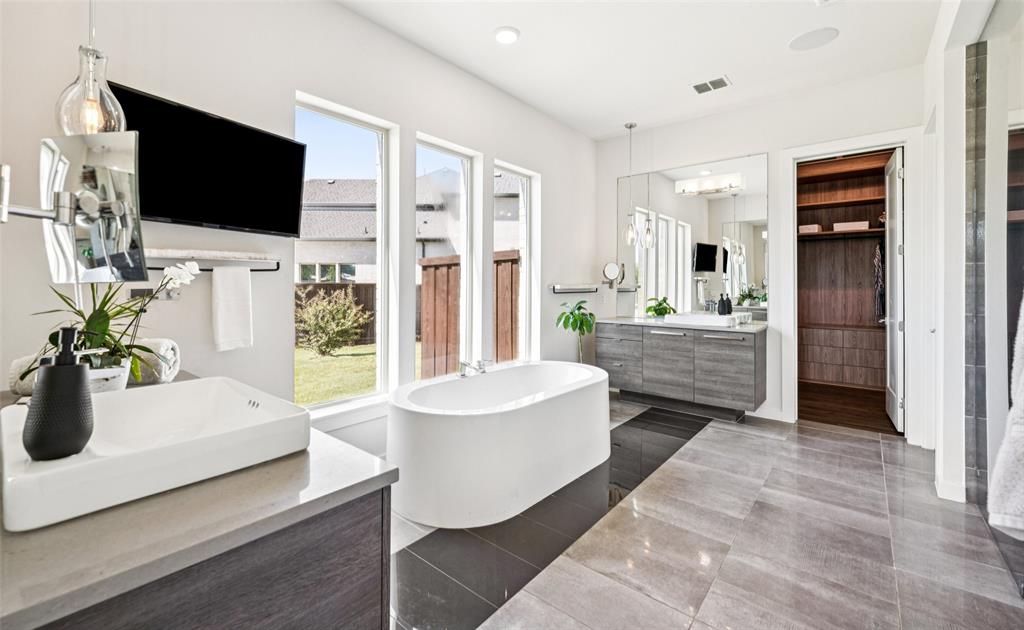 Mainvue At Phillips Creek Ranch - Residential Lease