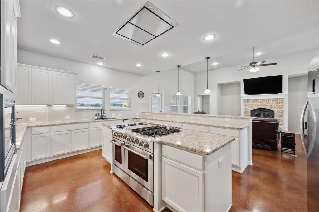 G-1202 TROUTZ CHRISTOPHER A-G1202 - Residential