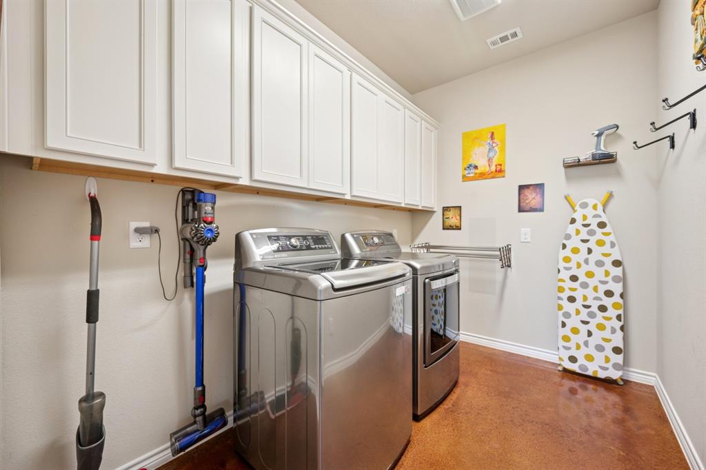 G-1202 TROUTZ CHRISTOPHER A-G1202 - Residential