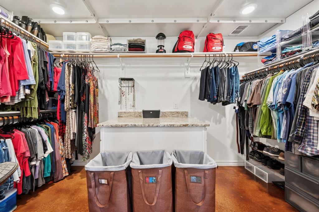 G-1202 TROUTZ CHRISTOPHER A-G1202 - Residential