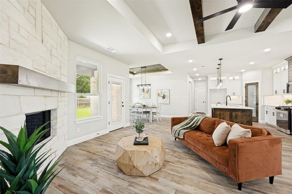 310 Cottonwood