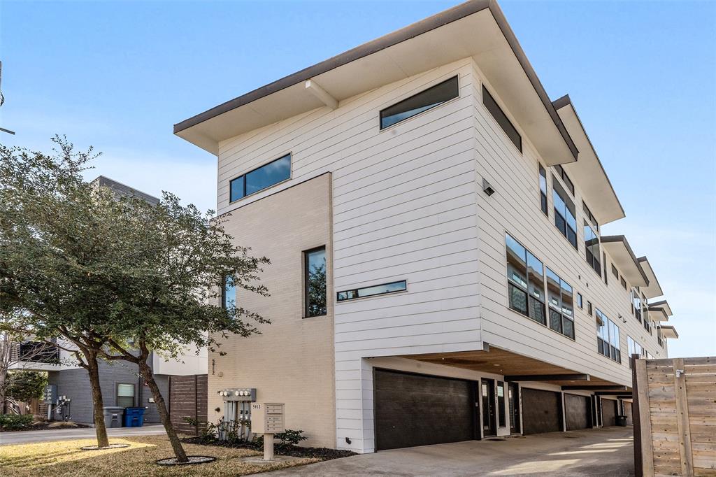 5912 Lindell Condo - Residential