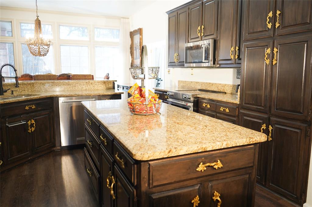 R1125 - HOLLY RIDGE ESTATES - Residential