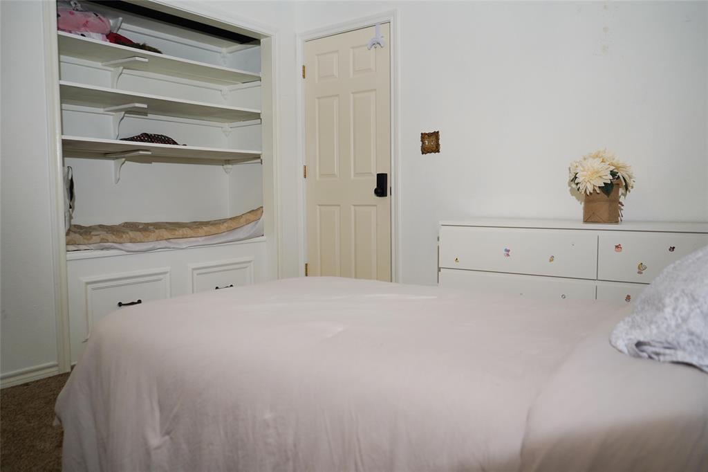 R1125 - HOLLY RIDGE ESTATES - Residential