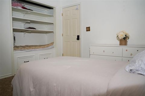 Tiny photo for 286 W Ridge Street, Decatur, TX 76234 (MLS # 21101474)