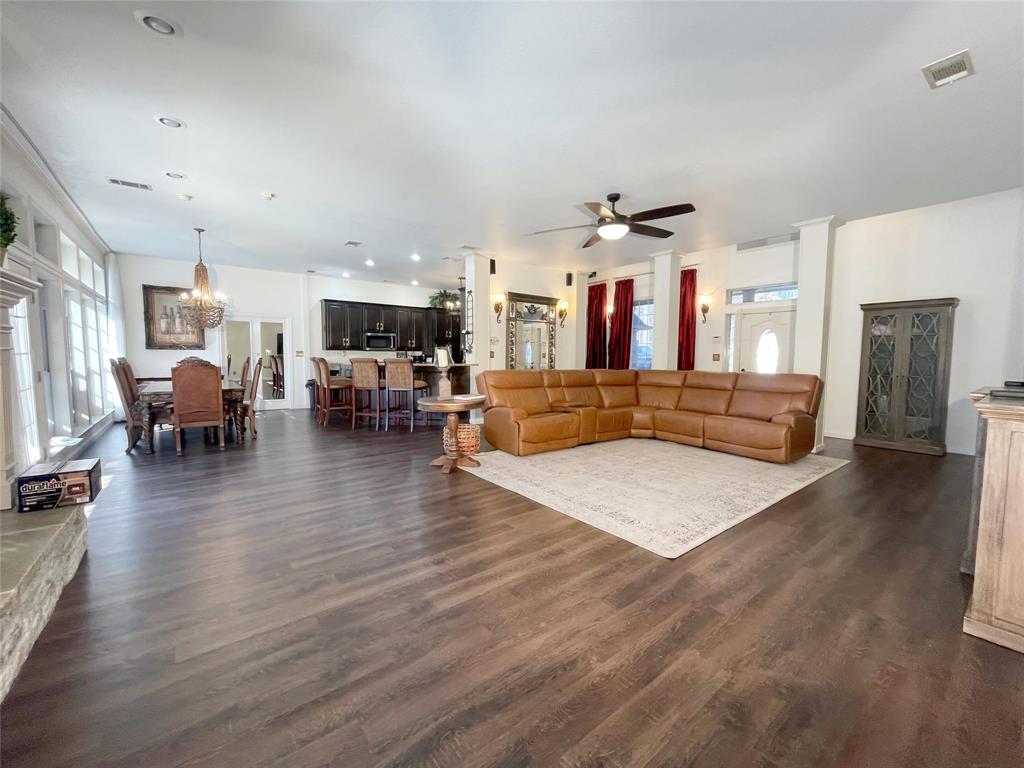 R1125 - HOLLY RIDGE ESTATES - Residential