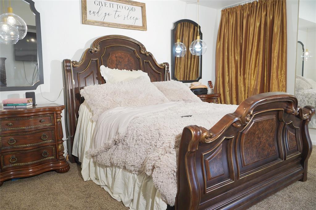 R1125 - HOLLY RIDGE ESTATES - Residential