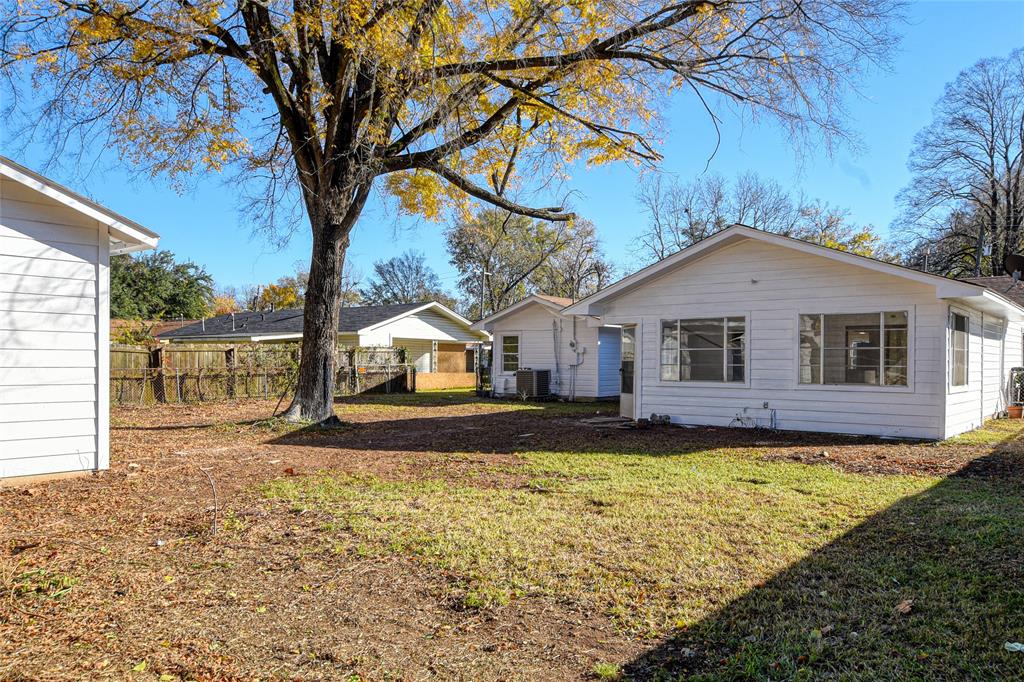 Bossier City, Louisiana 71111, United States, 3 Bedrooms Bedrooms, ,1 BathroomBathrooms,Residential,Pending,26394