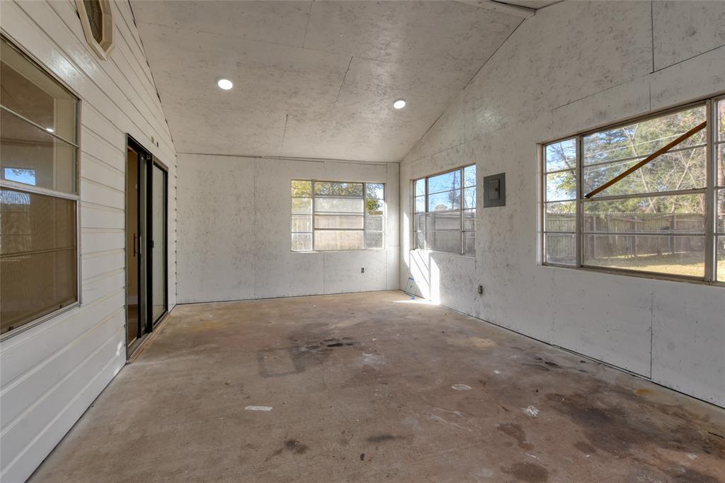 Bossier City, Louisiana 71111, United States, 3 Bedrooms Bedrooms, ,1 BathroomBathrooms,Residential,Pending,26394