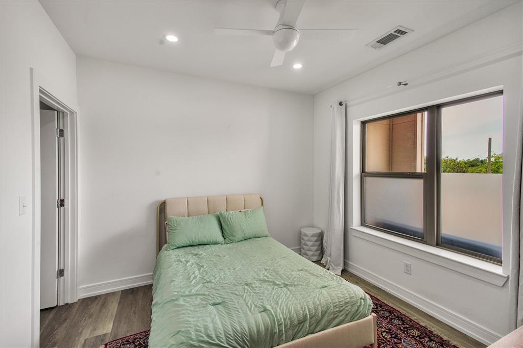 GREENWOOD FLATS CONDOMINIUMS - Residential