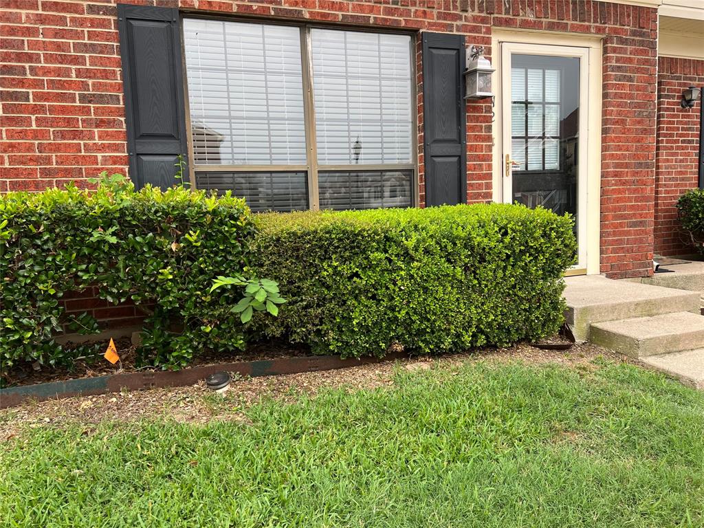 208 Samuel Boulevard 2-N