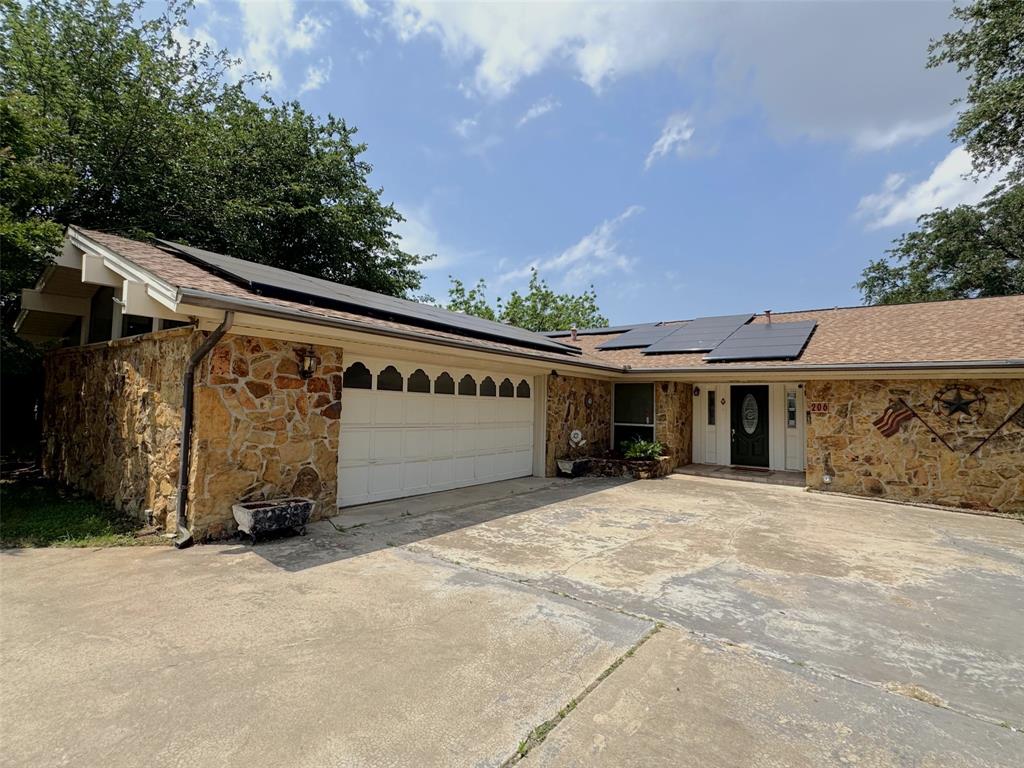 206 Runaway Bay Drive