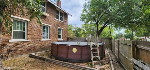 A home in Mexia