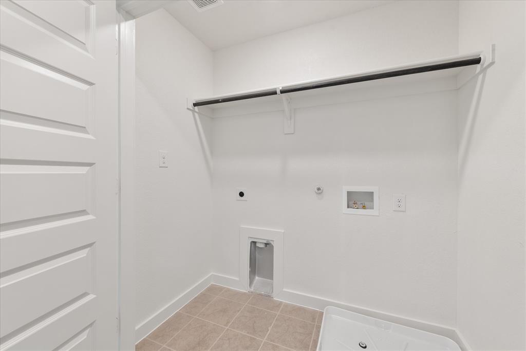 Runaway Bay - Residential Lease