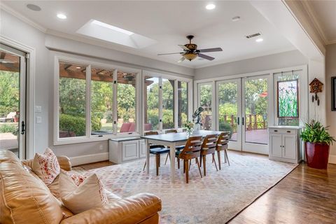 Tiny photo for 4731 N Lindhurst Avenue, Dallas, TX 75229 (MLS # 21054217)