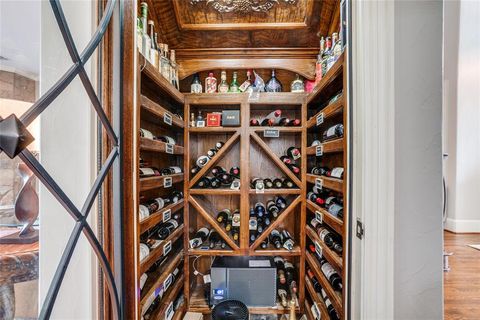 Tiny photo for 4731 N Lindhurst Avenue, Dallas, TX 75229 (MLS # 21054217)