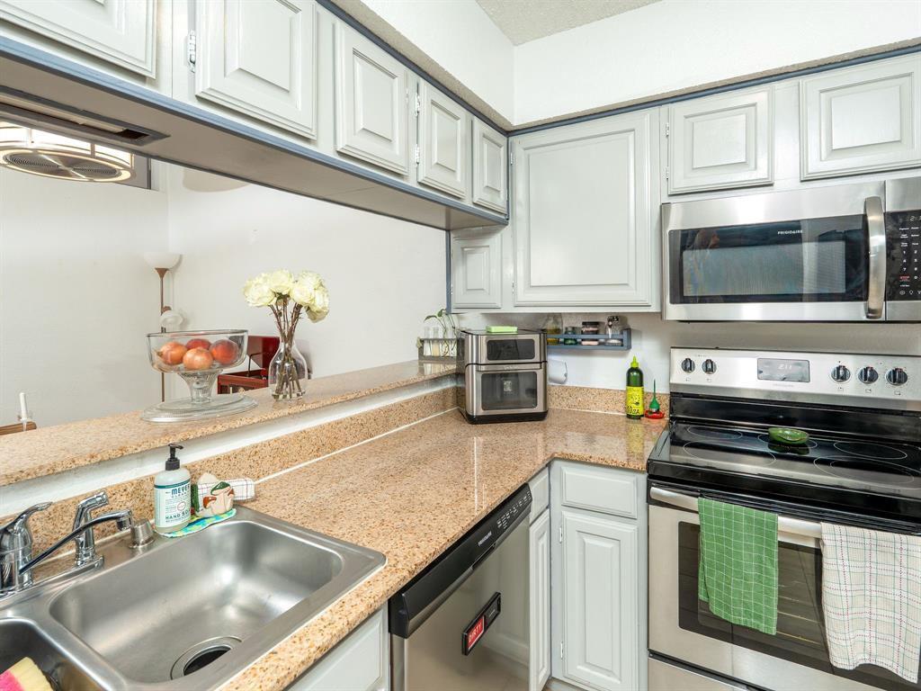 La Buea Vida - Residential