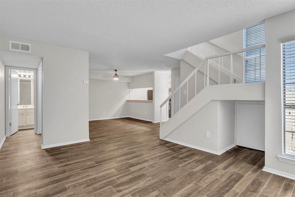 Springtree Crossing Condos - Residential