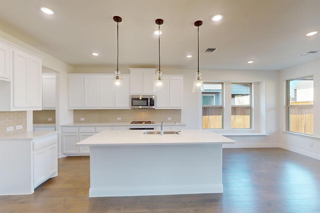 6813 Tadpole Trail