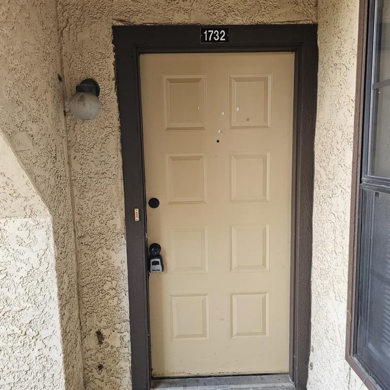 Crestbluff Condo - Residential