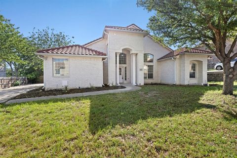 4224 Las Brisas Drive Irving TX 75038