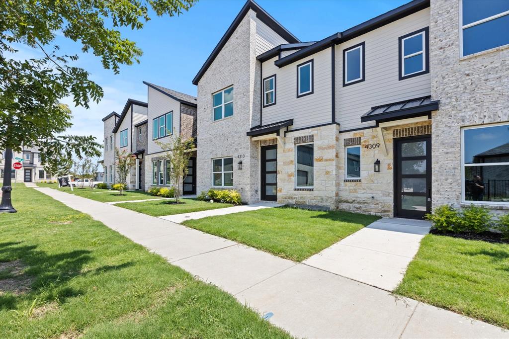 4313 Centerton Mews