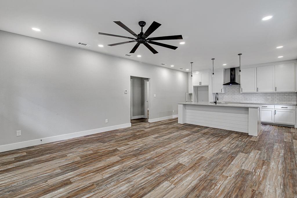 90 Live Oak Street