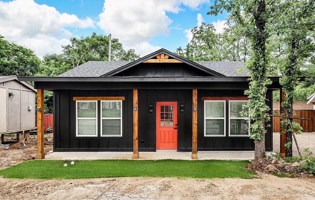Blue Water Oaks - Residential