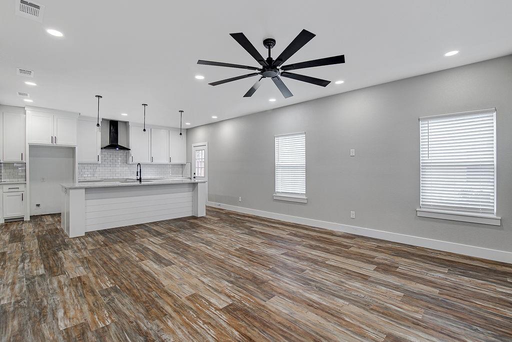 90 Live Oak Street